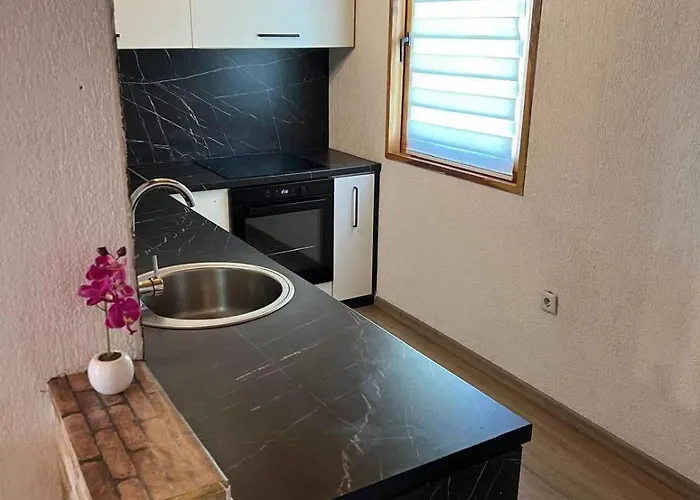 Vikendica Neprivaj *