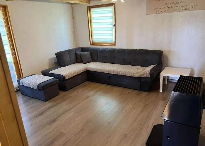 Vikendica Neprivaj Vares